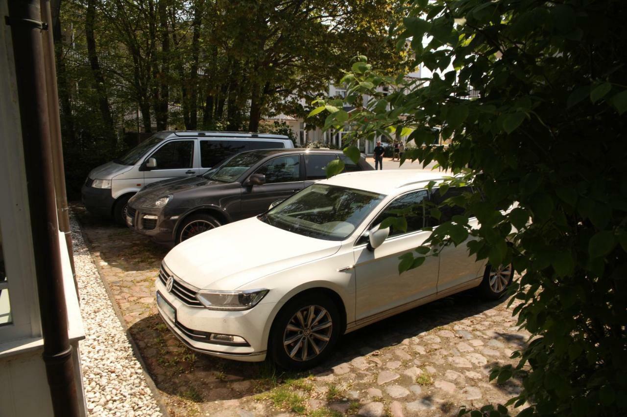 Strandvilla Rheingold - Ferienwohnung Miro Gohren Bagian luar foto